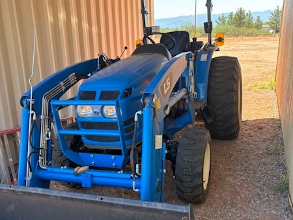 LS MTRON Tractor
