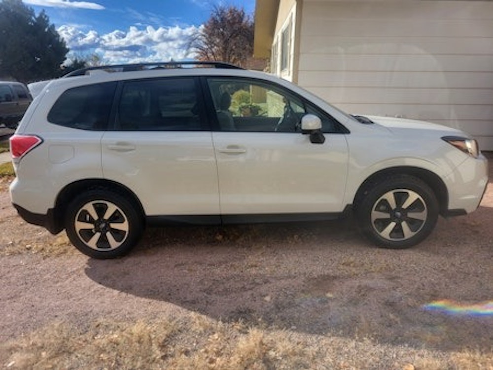 FOR SALE - 2018 SUBARU FORESTER 2.5l PREMIUM AWD