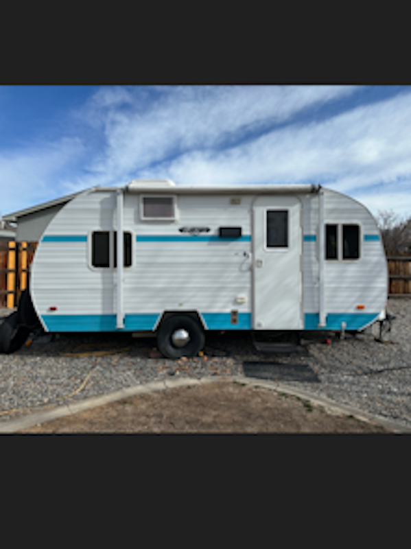 Adorable 2015 18ft Riverside White Retro Travel Trailer
